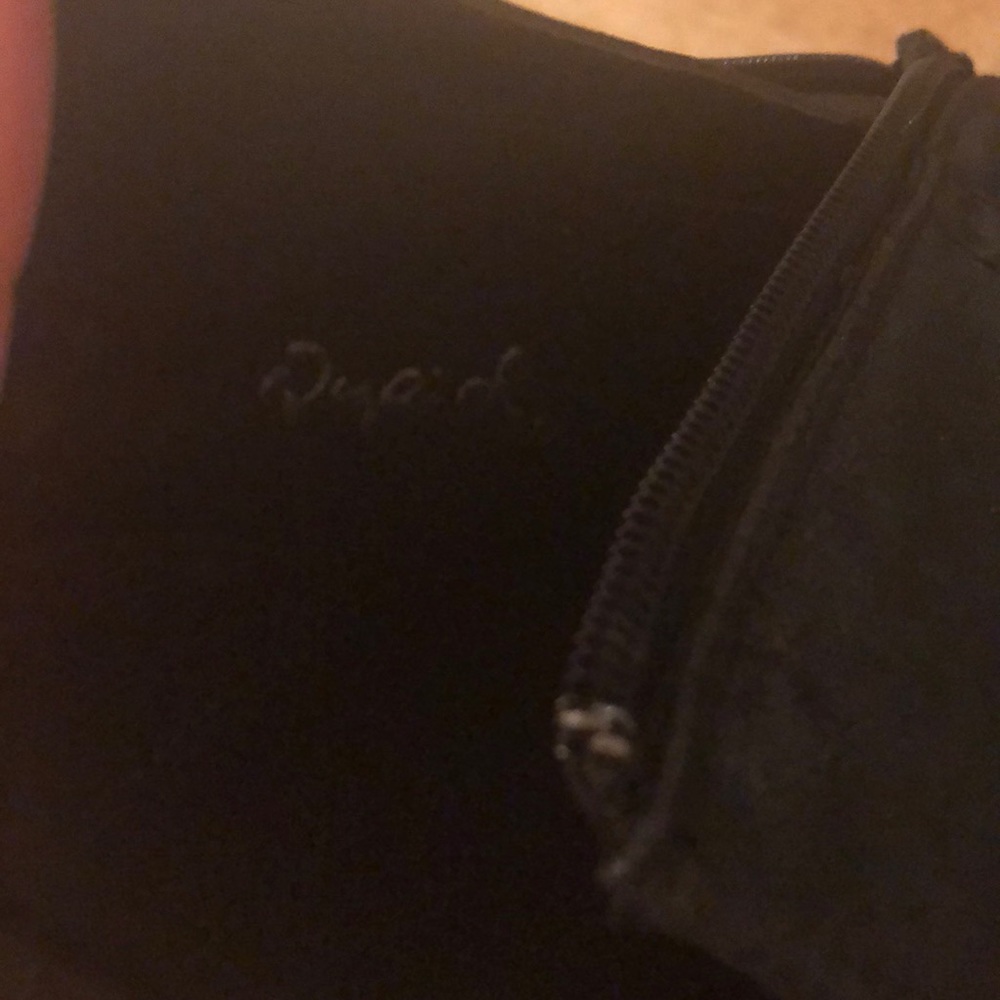 Heels - Picture 3 of 3